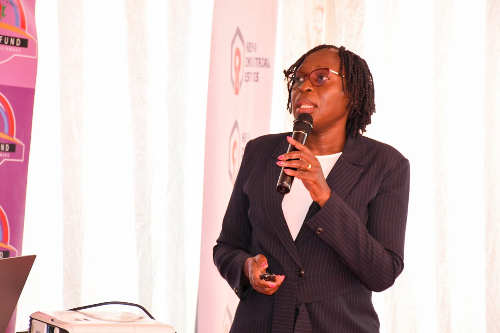 Delegate present at the ministerial review workshop