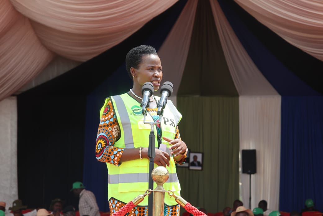 Hon. Mang'eni delivers speech at the Agripreneur event