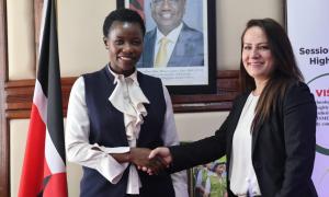 PS MSME handshakes representative from Jordan Enterprise Development Corporation (JEDCO) after deliberations on avenues of collaboration  (1)