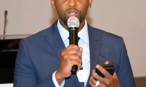 Speakers present at the forum