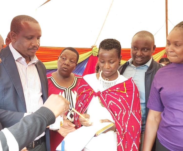 PS MSME (middle) at the Joint Economic Empowerment Sensitization Program